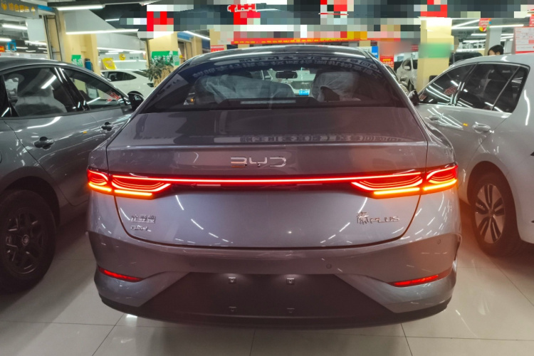 比亚迪 秦PLUS 2025款 DM-i 智驾版 128KM进取型车身外观6