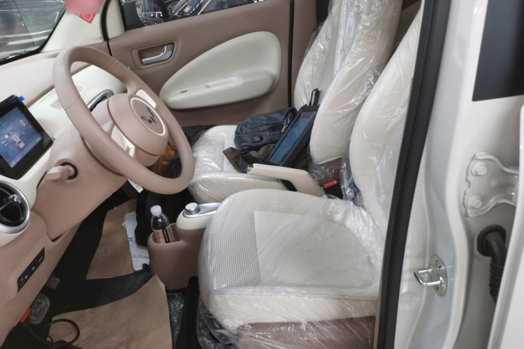 五菱汽车 宏光MINIEV 2025款 四门版 进阶款中控内饰19