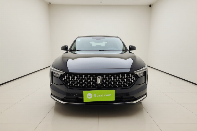 奔腾B70 2025款 龙耀版 1.5T 欢享型车身外观2