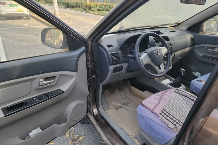 北汽威旺M20 2014款 1.5L实用型BJ415A中控内饰20