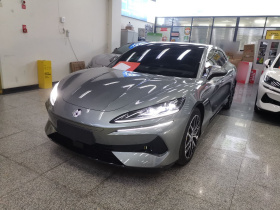 腾势Z9GT 2024款 1100四驱Max版