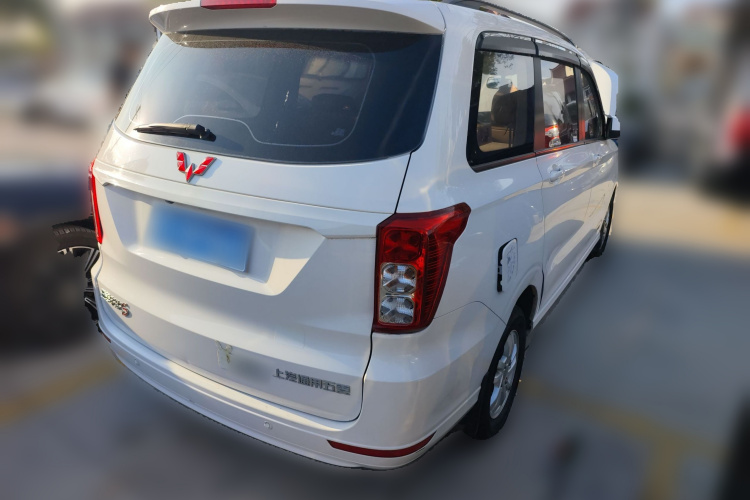 五菱汽车 五菱宏光 2019款 1.5L S舒适型国VI LAR车身外观6005