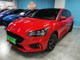 福特 福克斯 2021款 两厢 EcoBoost 180 自动ST Line