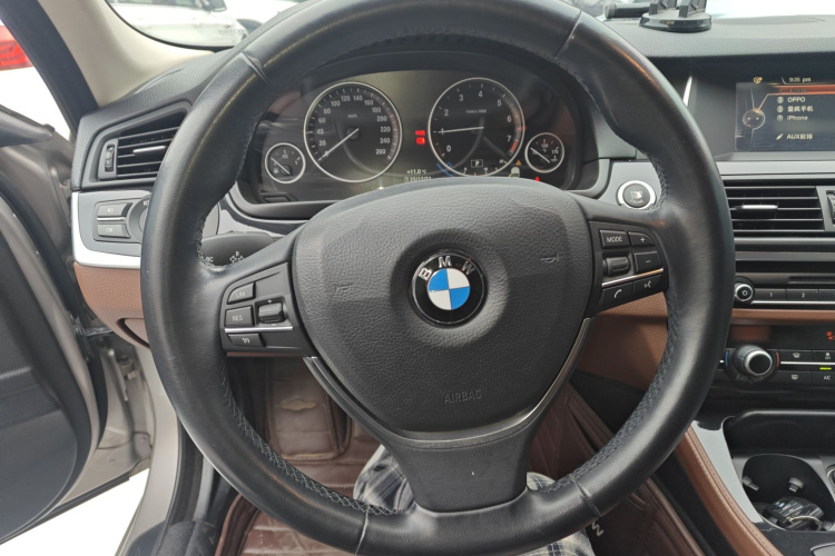 宝马5系 2017款 520Li 典雅型中控内饰13