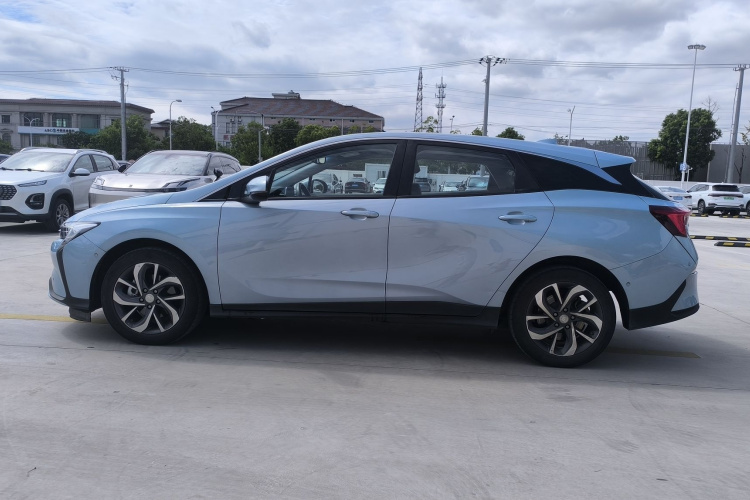 别克 微蓝6 2020款 互联智慧型 PLUS车身外观6007