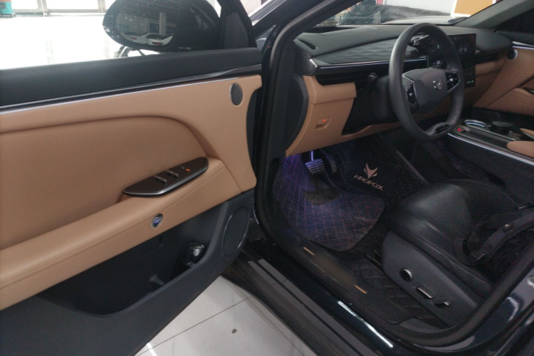 ARCFOX极狐 极狐 阿尔法T5(ARCFOX αT5) 2025款 630 神行版中控内饰20