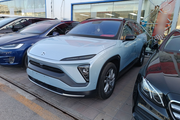 蔚来ES6 2020款 600KM 运动版车身外观1