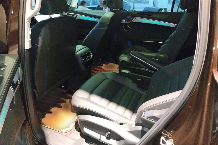 大众 揽境 2021款 380TSI 四驱豪华佳境版Pro中控内饰7004