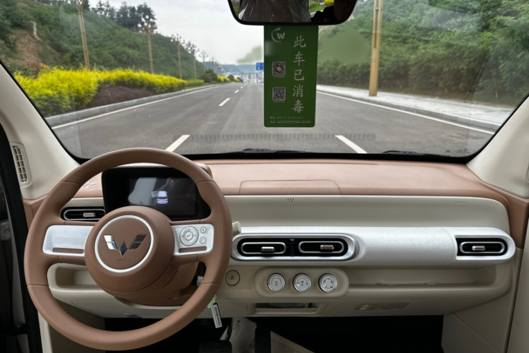 五菱汽车 宏光MINIEV 2024款 第三代 215km 青春版中控内饰7002