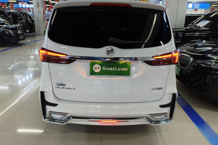 别克GL8 2022款 陆上公务舱 652T 豪华型车身外观6004