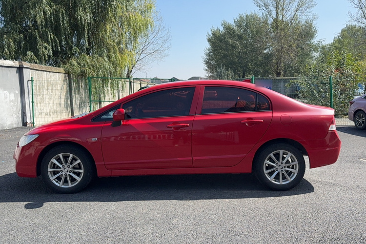 思铭 2015款 1.8L 自动豪华版车身外观6005