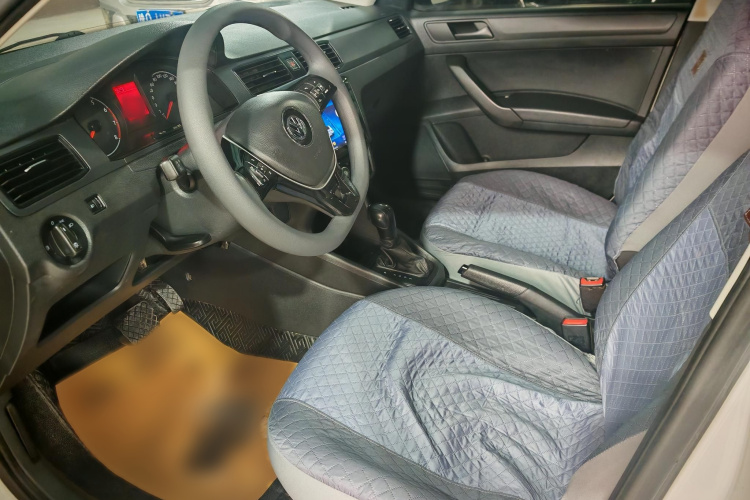 大众 桑塔纳 2019款 1.5L 自动风尚版 国VI中控内饰7003