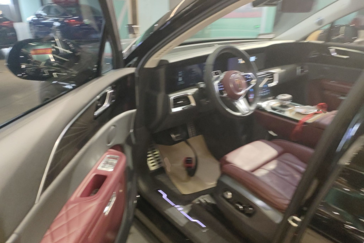 红旗E-HS9 2022款 660km 旗畅版 六座中控内饰20