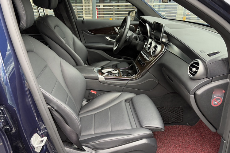 奔驰GLC 2016款 GLC 260 4MATIC 动感型局部细节41