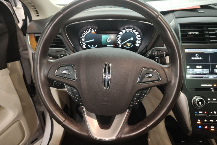 林肯MKC 2014款 2.0T 两驱尊雅版局部细节13