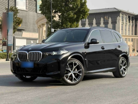 宝马X5 2023款 xDrive 30Li 尊享型M运动曜夜套装