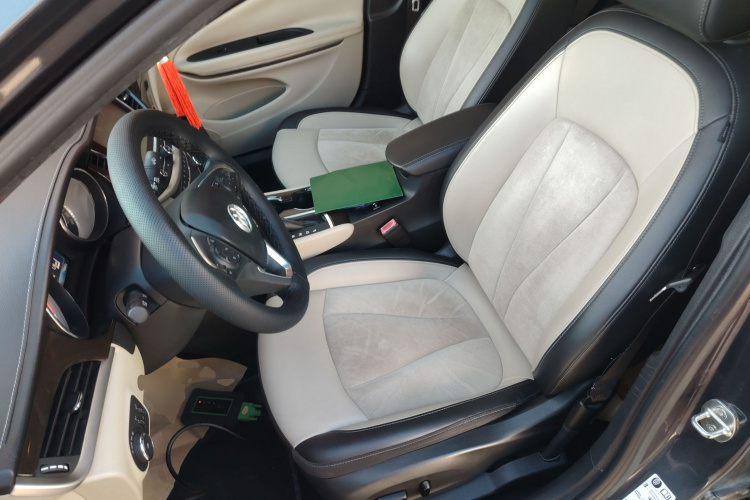 别克 威朗 2017款 三厢 15S 自动领先型中控内饰19