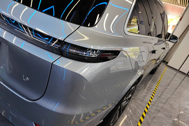 理想汽车 理想L9 2024款 Ultra车身外观6006