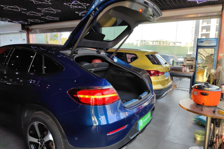 奔驰GLC轿跑 2019款 改款 GLC 200 4MATIC 轿跑SUV机舱底盘23