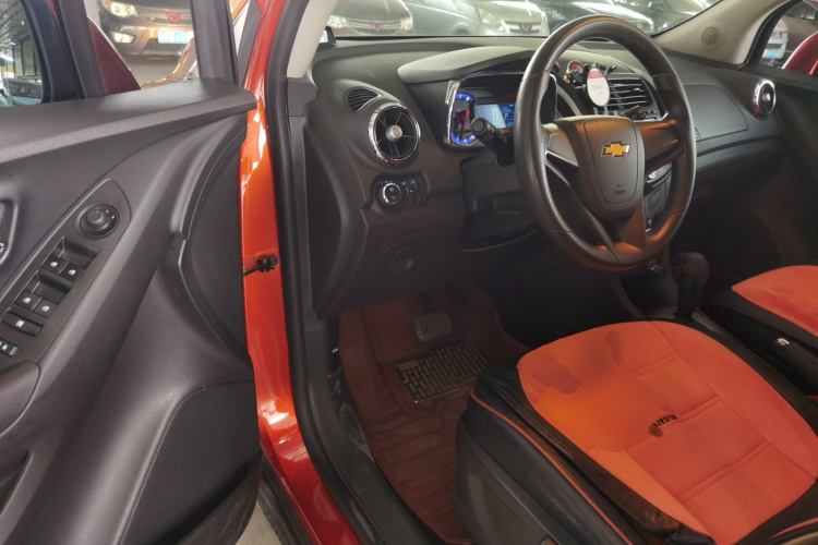 雪佛兰 创酷 2014款 1.4T 自动两驱舒适型中控内饰20