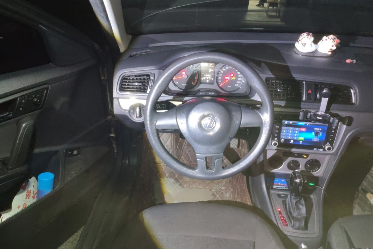 大众 朗逸 2013款 改款经典 1.6L 自动风尚版局部细节13