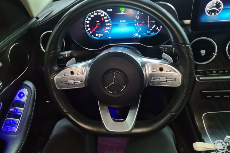 奔驰C级 2020款 改款 C 260 L 运动版中控内饰13