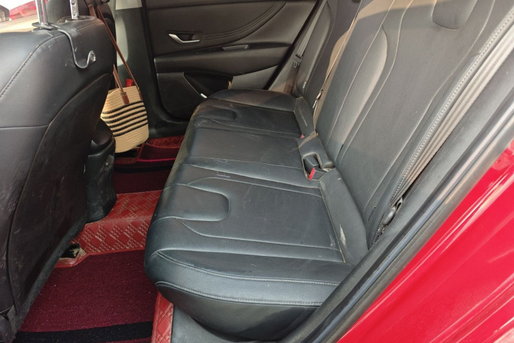 现代 伊兰特 2021款 1.5L CVT GLX精英版中控内饰21