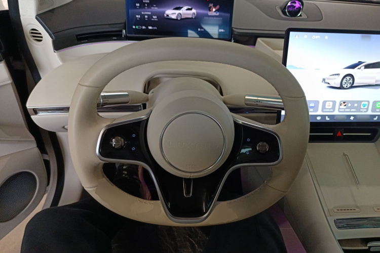 鸿蒙智行 智界S7 2025款 855km Max中控内饰13