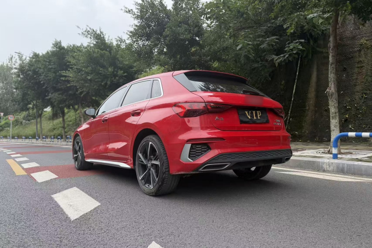 奥迪A3 2021款 Sportback 35 TFSI 时尚运动型车身外观6005
