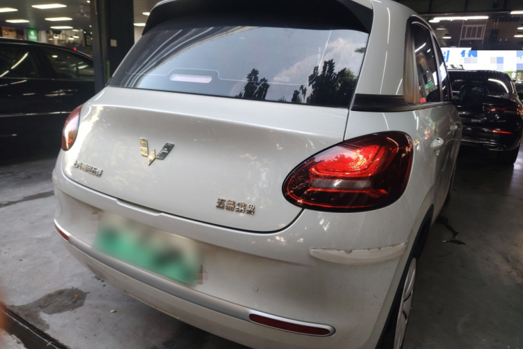 五菱汽车 五菱缤果 2023款 333km 快享款车身外观6005