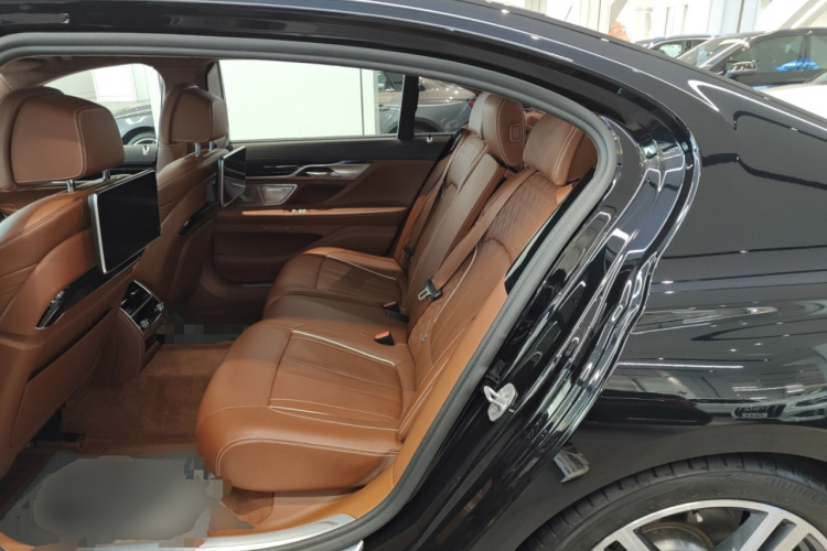宝马7系 2018款 740Li xDrive 尊享型 M运动套装中控内饰21