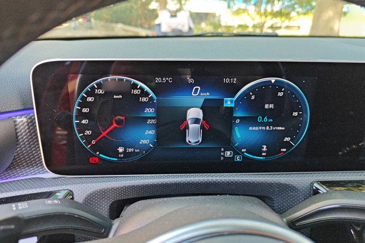 奔驰A级(进口) 2019款 A 200 动感型局部细节14