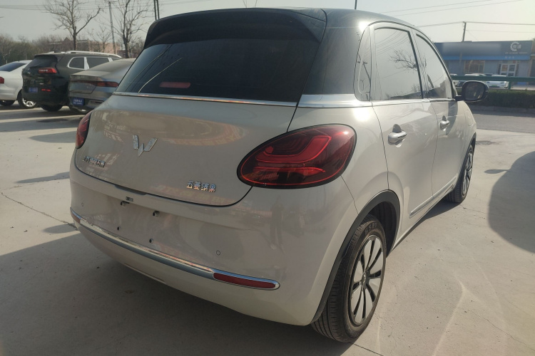 五菱汽车 五菱缤果 2023款 203km 舒享款车身外观7