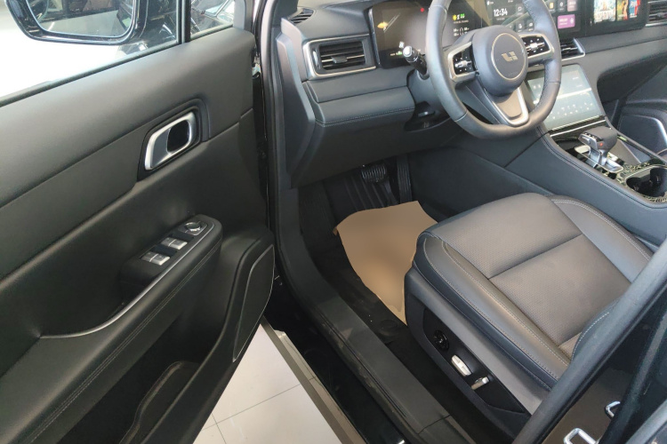 理想汽车 理想ONE 2021款 增程6座版中控内饰20