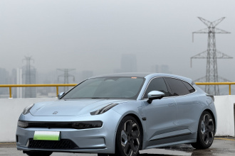 极氪001 2022款 超长续航双电机 YOU版