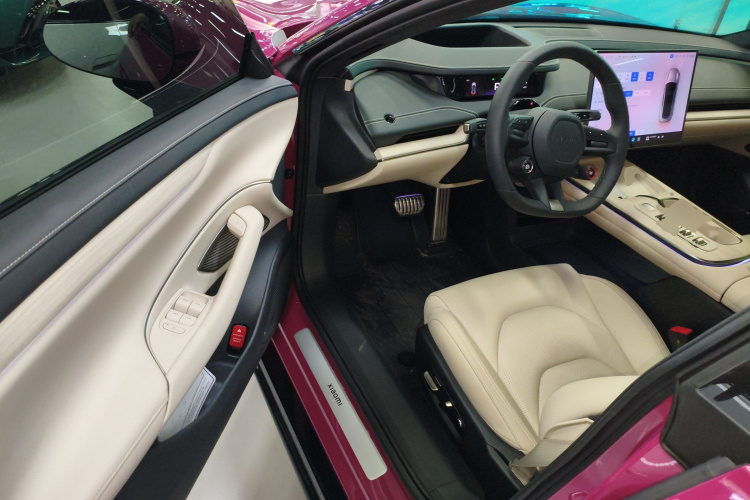 小米汽车 小米SU7 2024款 四驱超长续航高阶智驾Max版中控内饰7003