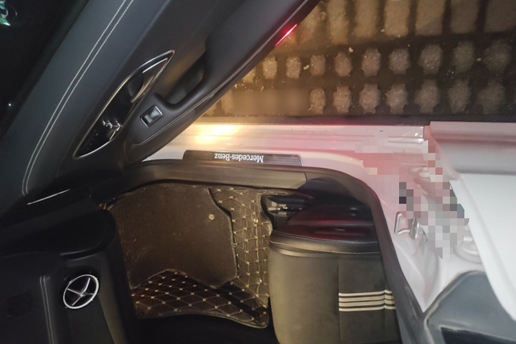 奔驰CLA 2017款 CLA 220 4MATIC 极地限量版局部细节9005