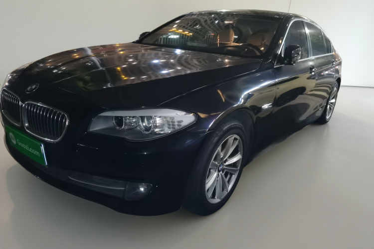 宝马5系 2011款 523Li 豪华型车身外观1