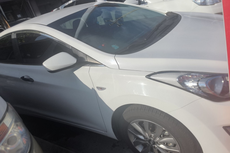 现代 朗动 2015款 1.6L 自动时尚型车身外观6002