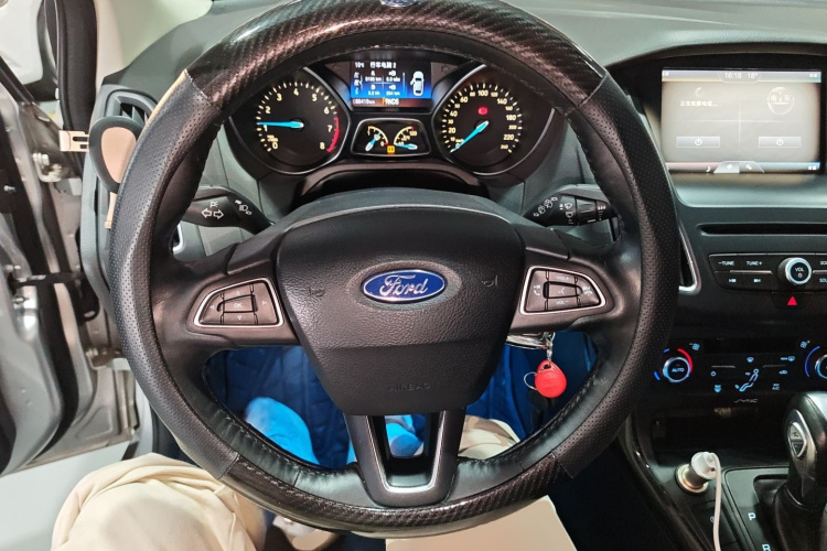 福特 福克斯 2015款 两厢 EcoBoost 180 自动精英型中控内饰13