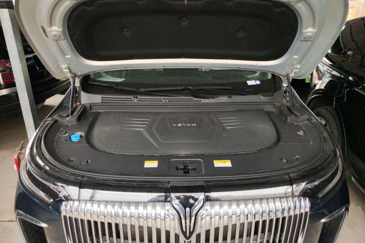 岚图汽车 岚图梦想家 2025款 PHEV 四驱旗舰乾崑版机舱底盘24