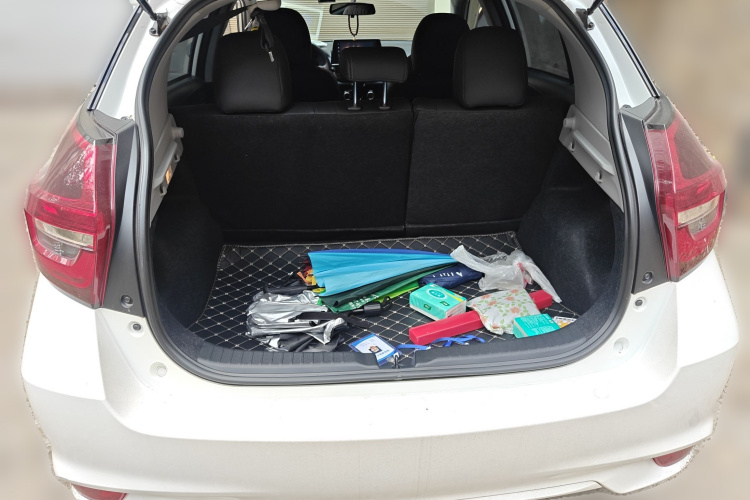 丰田 威驰FS 2021款 1.5L CVT锋驰版中控内饰23