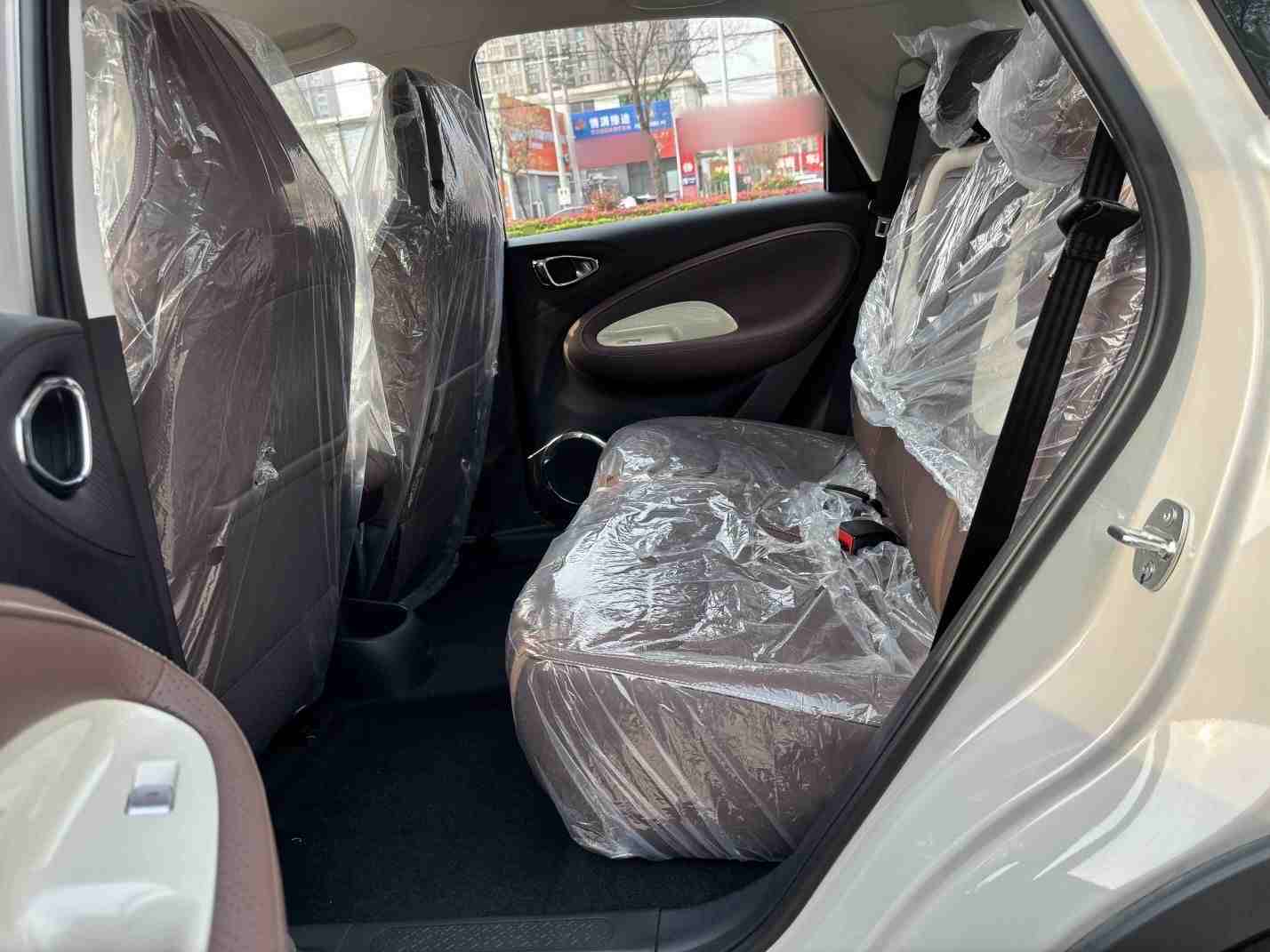 车辆左侧后座椅状态