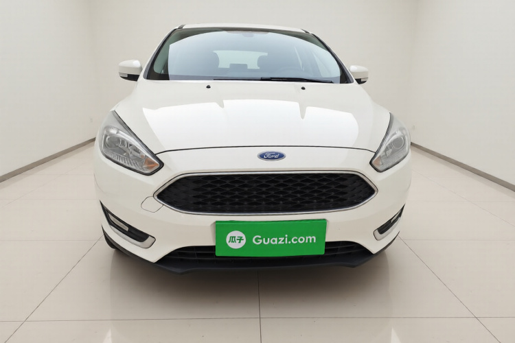 福特 福克斯 2017款 两厢 EcoBoost 180 自动精英型车身外观2