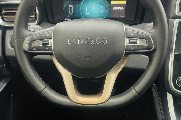 领克01 2017款 2.0T 两驱型Pro版中控内饰7005