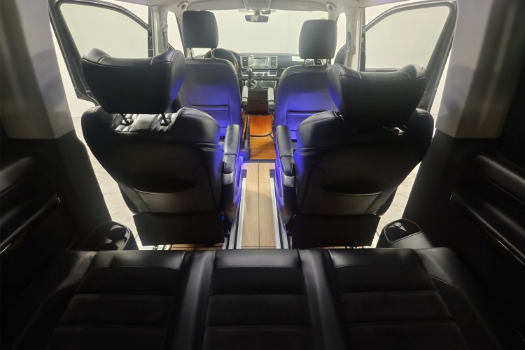 大众 迈特威 2018款 2.0TSI 两驱豪华版 7座中控内饰7006