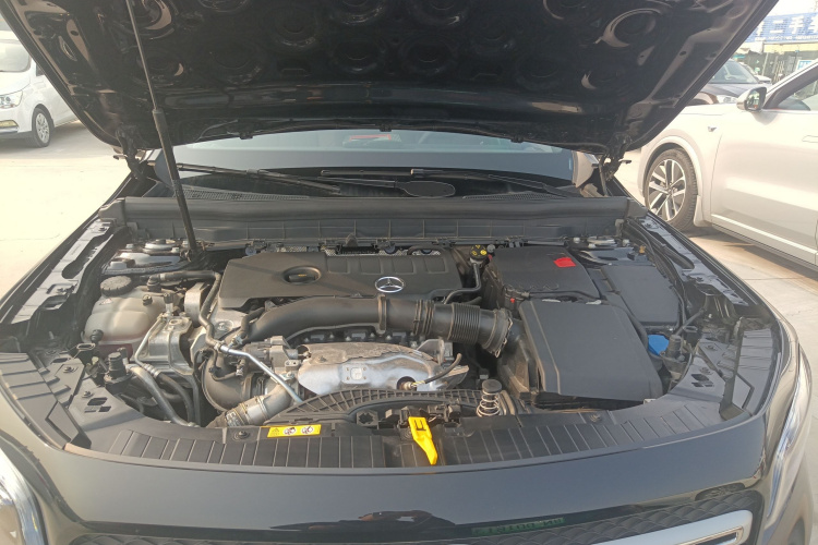 奔驰GLB 2023款 GLB 220 动感型局部细节24