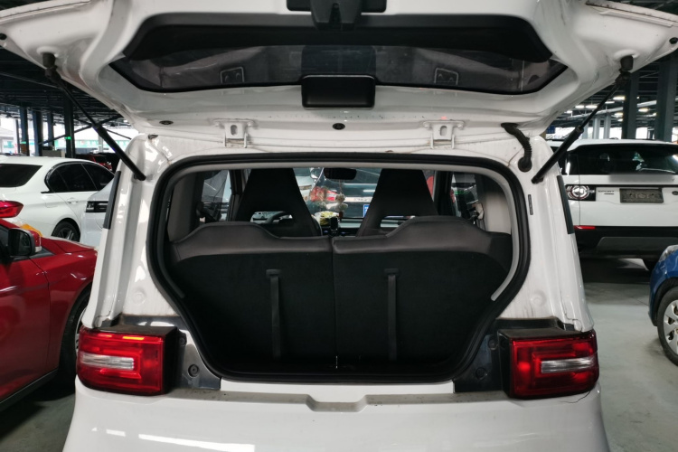 五菱汽车 宏光MINIEV 2022款 悦享款 磷酸铁锂机舱底盘23