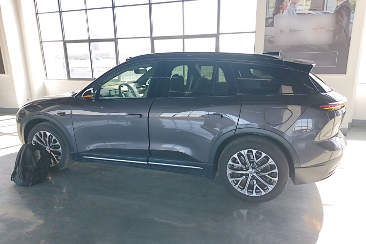 蔚来ES6 2024款 75kWh车身外观6003