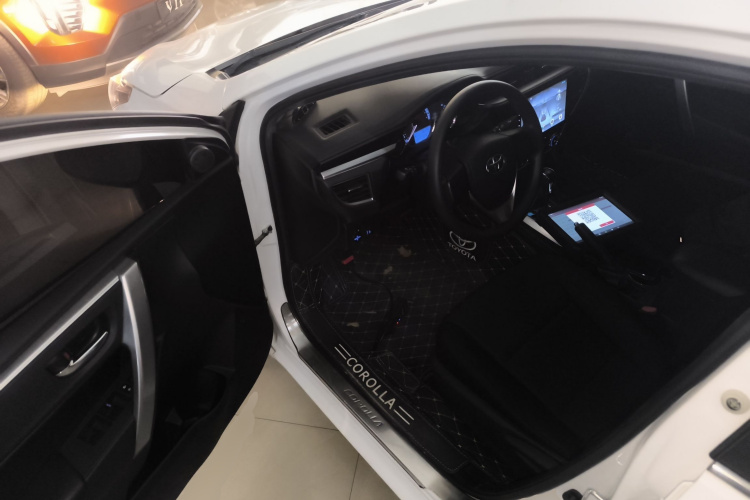 丰田 卡罗拉 2014款 1.6L CVT GL中控内饰20